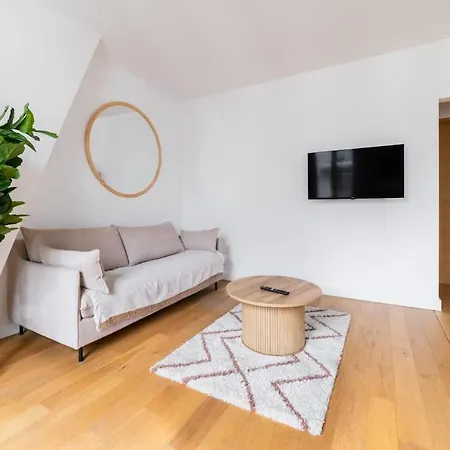 Appartement 60m2 Bien Amenage- 12 - 4p *